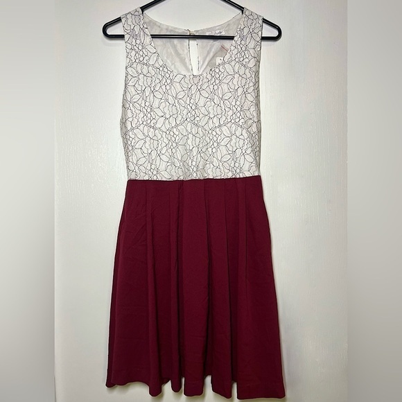 Charming Charlies Fit & Flare Ivory & Wine Dress - Picture 1 of 8